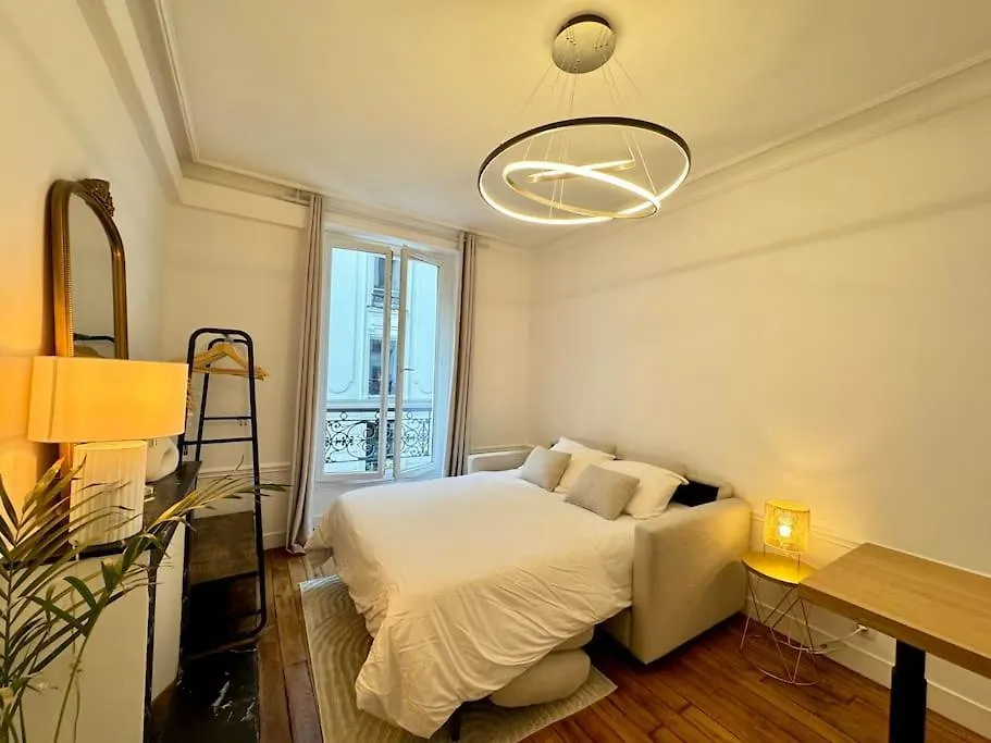 Nouveau Studio Central Paryż Apartament