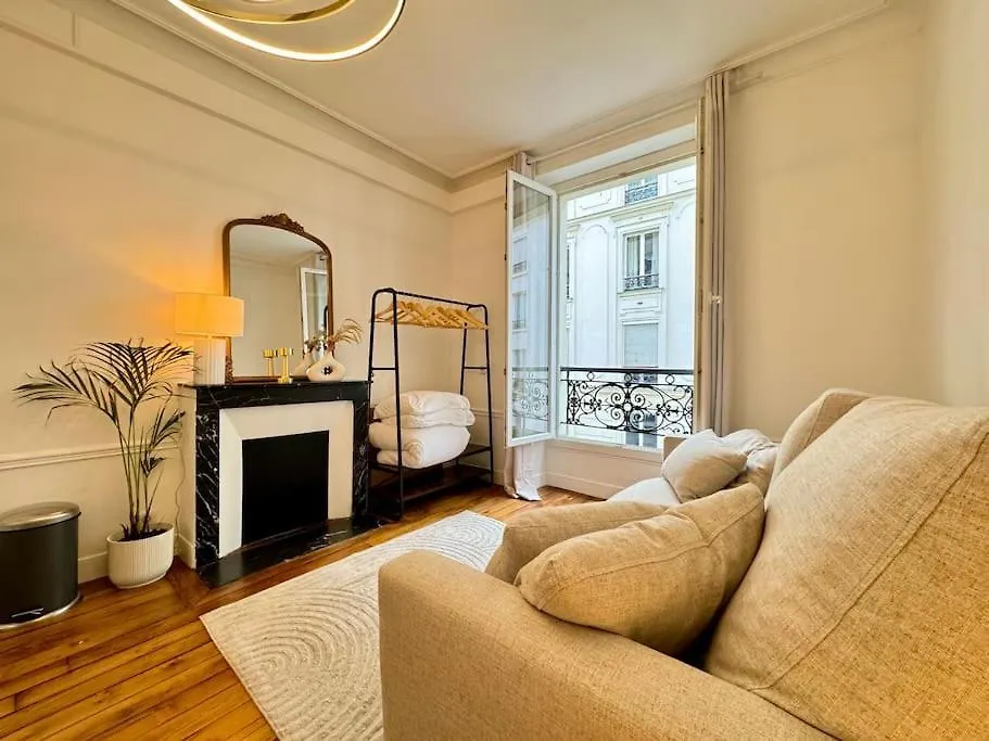Nouveau Studio Central Paris France